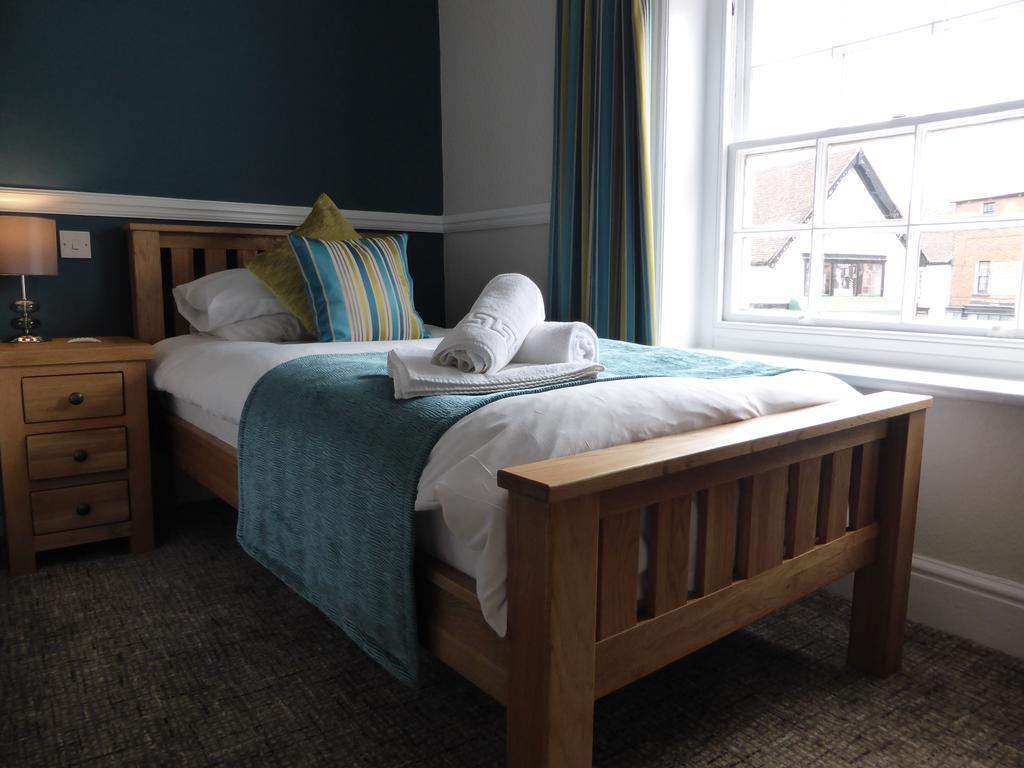 The Swan Inn Sturminster Newton Extérieur photo
