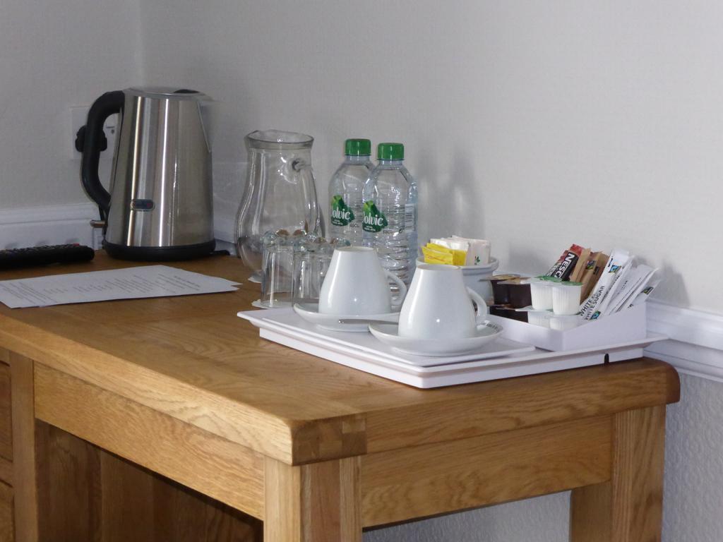 The Swan Inn Sturminster Newton Extérieur photo
